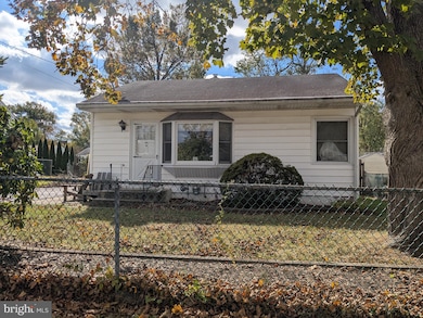 4 Downing Rd, Ewing, NJ 08628 - photo 2