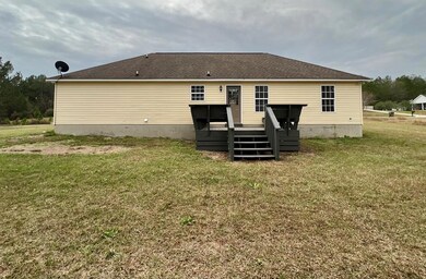 128 Kaitlyn Ct, Fitzgerald, GA 31750 - photo 2