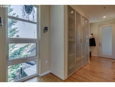 Entrance/Foyer