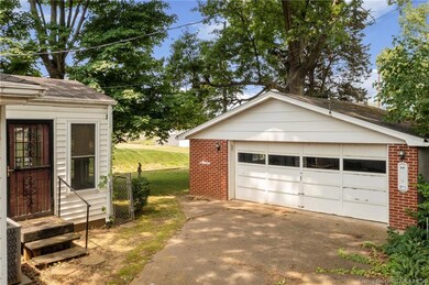 2-car detached garage
