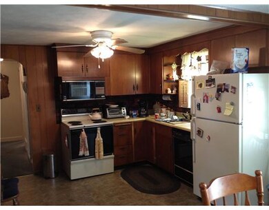 59 Earlham Way, Warwick, RI 02886 - photo 4