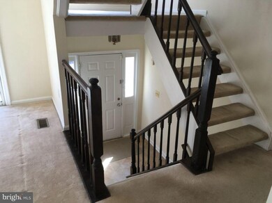 10216 Faire Commons Ct, Burke, VA 22015 - photo 3