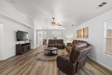 6-web-or-mls-235-w-pilot-ave