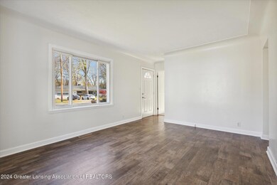 6420 Coulson Ct, Lansing, MI 48911 - photo 6