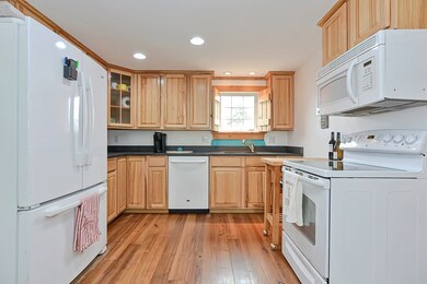 8 Woodwards Ln, Taunton, MA 02780 - photo 7