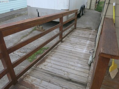 320 W Union Ave, Heppner, OR 97836 - photo 3