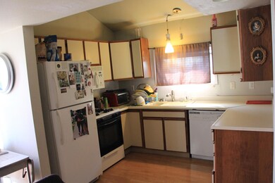 537 E 12th A (5)