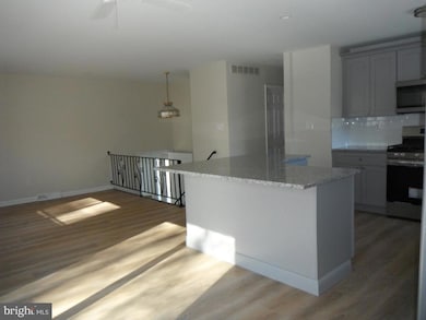 304 University Ave, Pemberton, NJ 08068 - photo 5