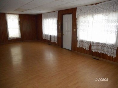 Living Room Pic 1