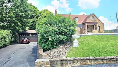 921 Old Scalp Ave, Johnstown, PA 15904 - photo 2