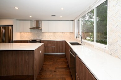 61 Gregory Rd, Framingham, MA 01701 - photo 5