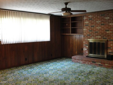 4656 Manchester Rd, Jacksonville, FL 32210 - photo 6