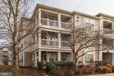 8099 Lacy Dr unit 201, Manassas, VA 20109 - photo 3