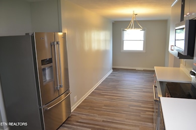 106 Cedar Ln, Oak Ridge, TN 37830 - photo 5