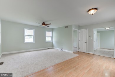 35 Front St, Palmyra, NJ 08065 - photo 5