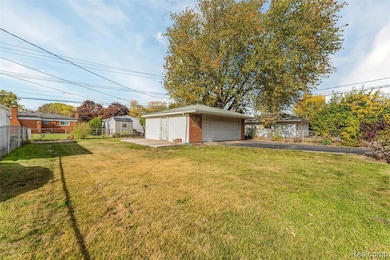 25113 Campbell Ave, Warren, MI 48089 - photo 5