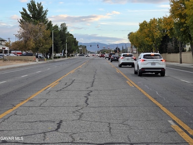 0 unit 25008803, Lancaster, CA 93536 - photo 4