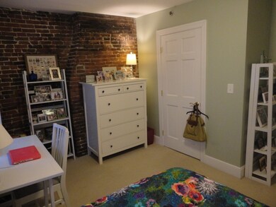 229-233 North St unit 3, Boston, MA 02113 - photo 4