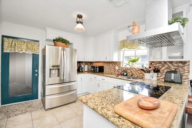 8418 Lettie St, Houston, TX 77075 - photo 6