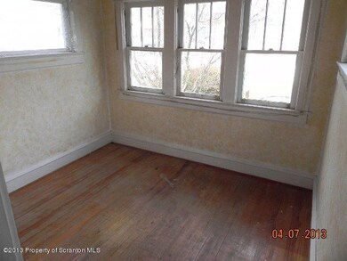 83 Bedford St, Kingston, PA 18704 - photo 7