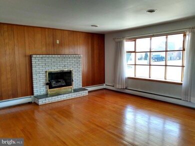 228 Mill Rd, Chambersburg, PA 17201 - photo 4