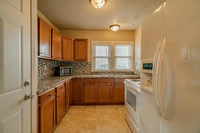 1413EThayerAve111021_0014