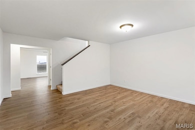 12240 Louiselle Park Dr, Maryland Heights, MO 63043 - photo 2