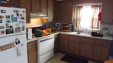 90 Hibbert St unit 2, Arlington, MA 02476 - photo 3