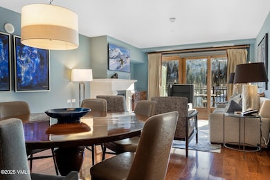 16 Vail Rd-016-019-Dining Room-MLS_Size