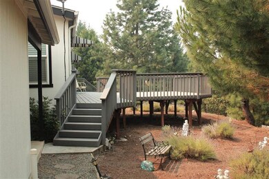900 Manzanita Dr, Rogue River, OR 97537 - photo 3