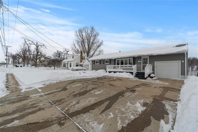 3750 Johnson Ave NW, Cedar Rapids, IA 52405 - photo 3