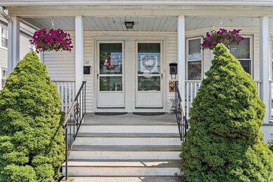 32 Armory St unit 2, Wakefield, MA 01880 - photo 2