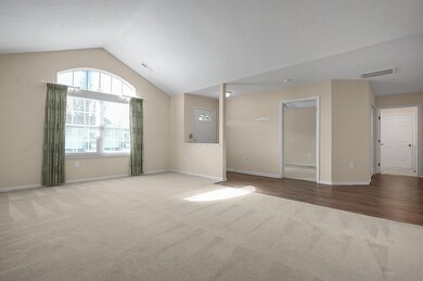 6-web-or-mls-564-commons-dr