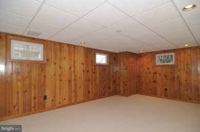 2422 Eccleston St, Silver Spring, MD 20902 - photo 4