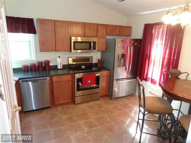 10625 Cobblestone Dr, Spotsylvania, VA 22553 - photo 3