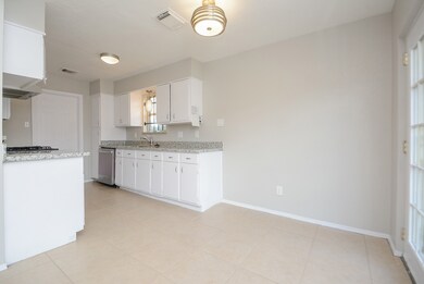 3654 Abinger Ln, Houston, TX 77088 - photo 6