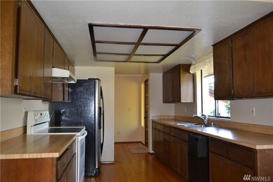 9305 10th Ave SE, Everett, WA 98208 - photo 2