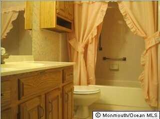 1566 Crimson Rd, Toms River, NJ 08755 - photo 3