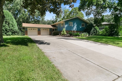 3380 Dunlap St N, New Brighton, MN 55112 - photo 4