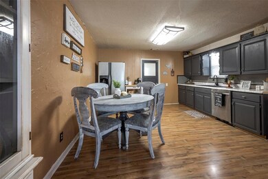 218 E 3rd St, Weatherford, TX 76086 - photo 7