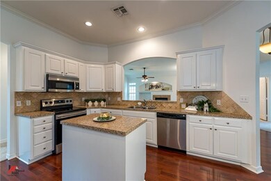 Great island for food prep and storage.