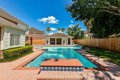 17407 W Mill Village Cir, Houston, TX 77095 - photo 2