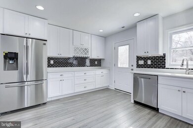 5111 H St SE, Washington, DC 20019 - photo 5