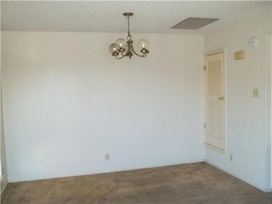 10727 Forest Ridge Ln unit A, El Paso, TX 79935 - photo 3