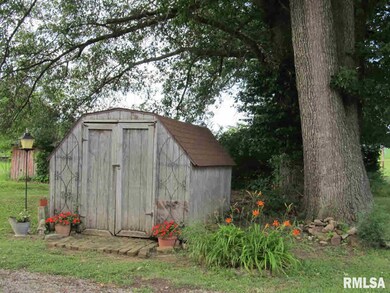 1321 Dorris Heights Rd, Harrisburg, IL 62946 - photo 4