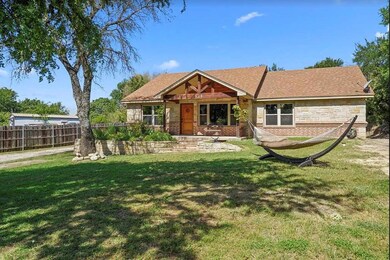 328 Silver Ln, Azle, TX 76020 - photo 2