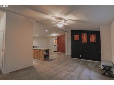 32700 SE Leewood Ln unit 12A, Boring, OR 97009 - photo 6
