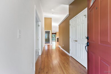 42 Nursery Ln, Syracuse, NY 13210 - photo 2