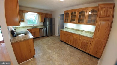 925 Fall Ridge Way, Gambrills, MD 21054 - photo 2