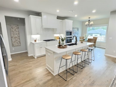 909 E Honolulu Place, Broken Arrow, OK 74012 - photo 7